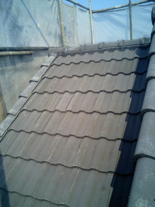 屋根：高圧洗浄後